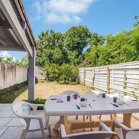 Gorgeous In Dom wakacyjny Mornac-sur-Seudre